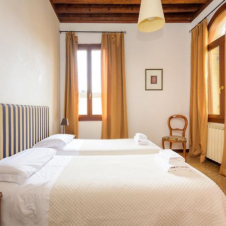 San Trovaso Apartment Veneţia Exterior foto