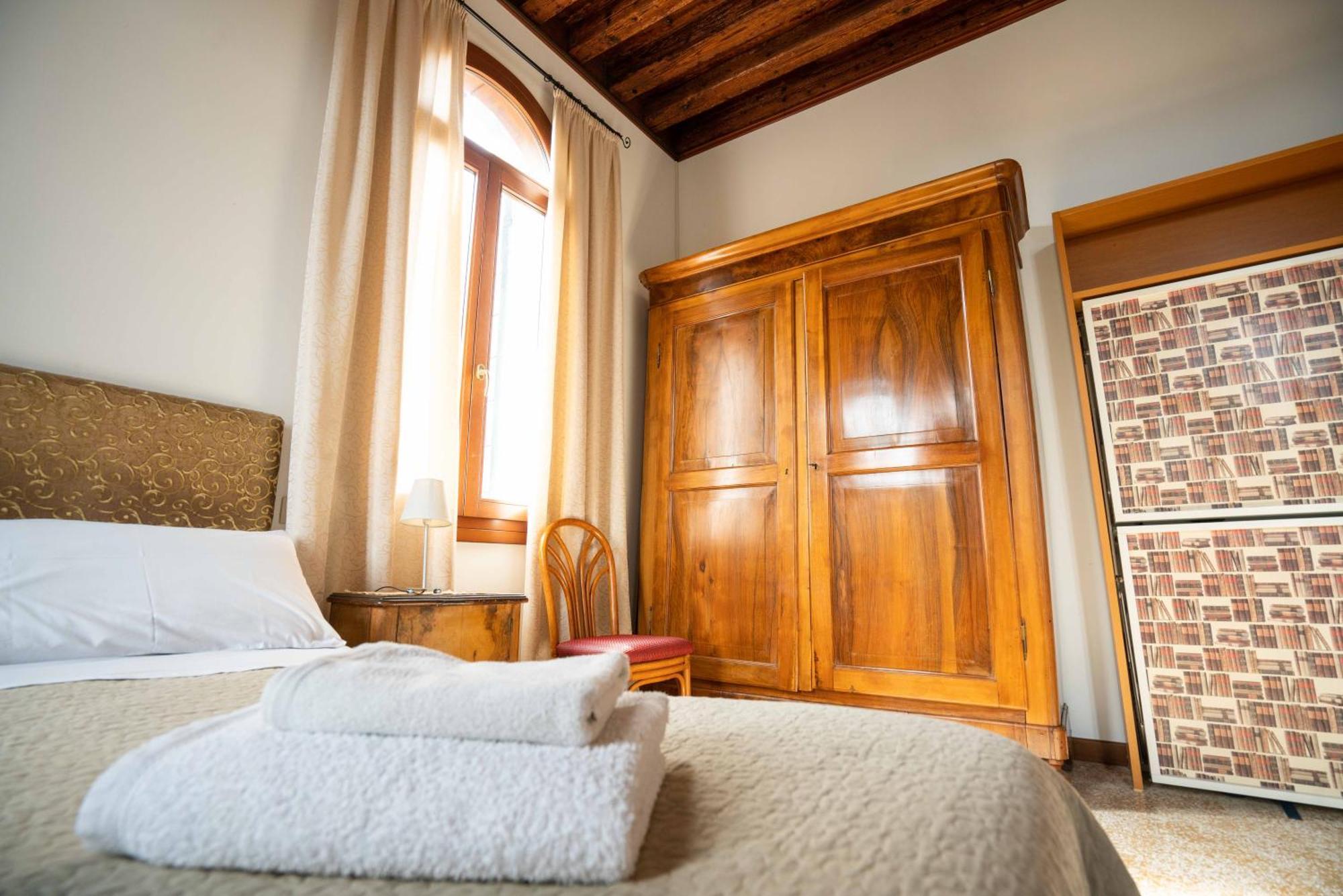 San Trovaso Apartment Veneţia Exterior foto