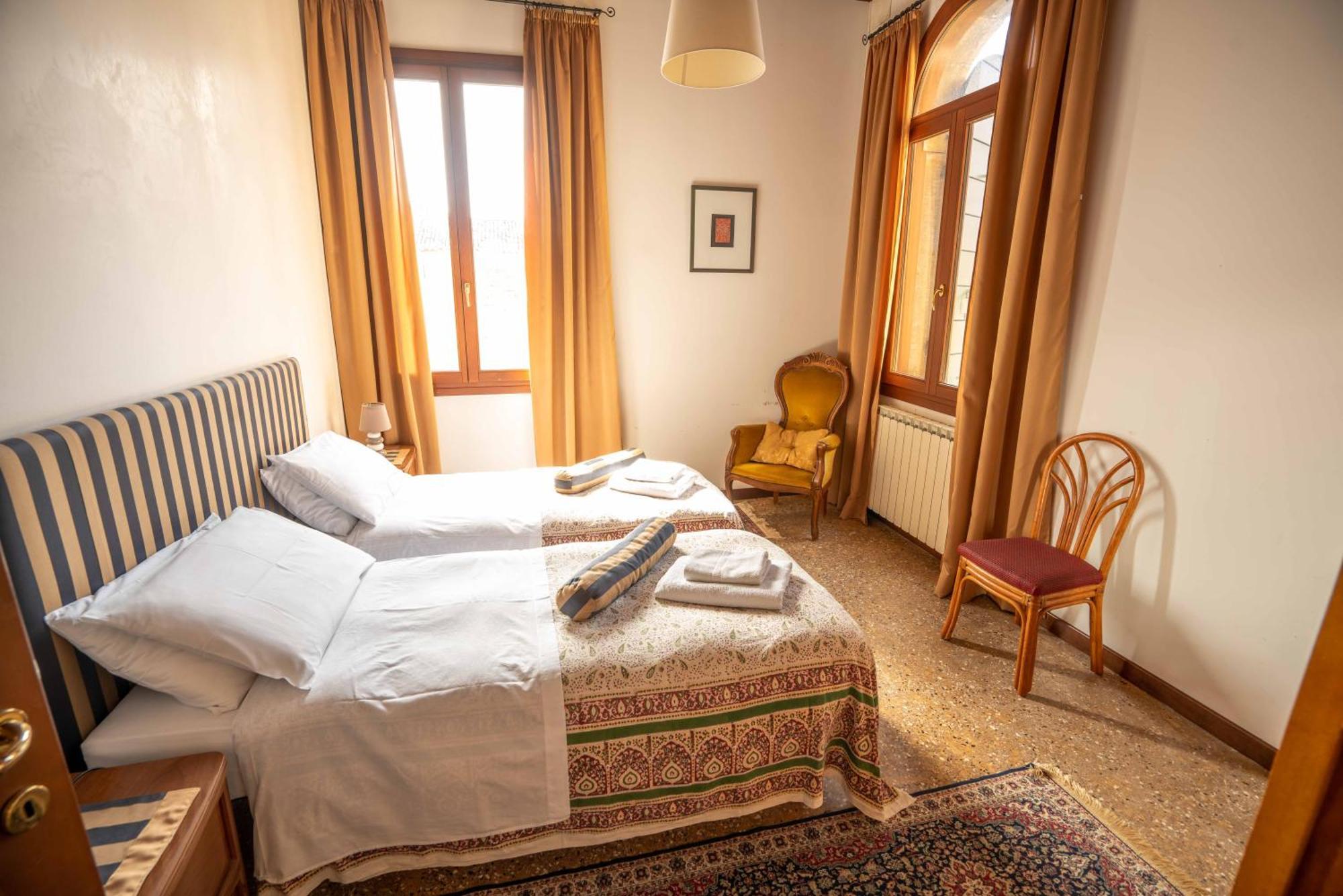 San Trovaso Apartment Veneţia Exterior foto
